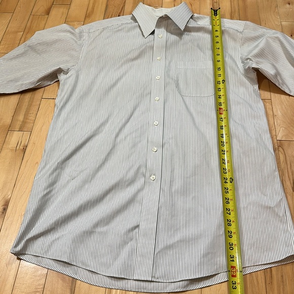 Roundtree & Yorke Gold Label 80’s Non-Iron Dobby Pinstripe Dress Shirt - Picture 4 of 6